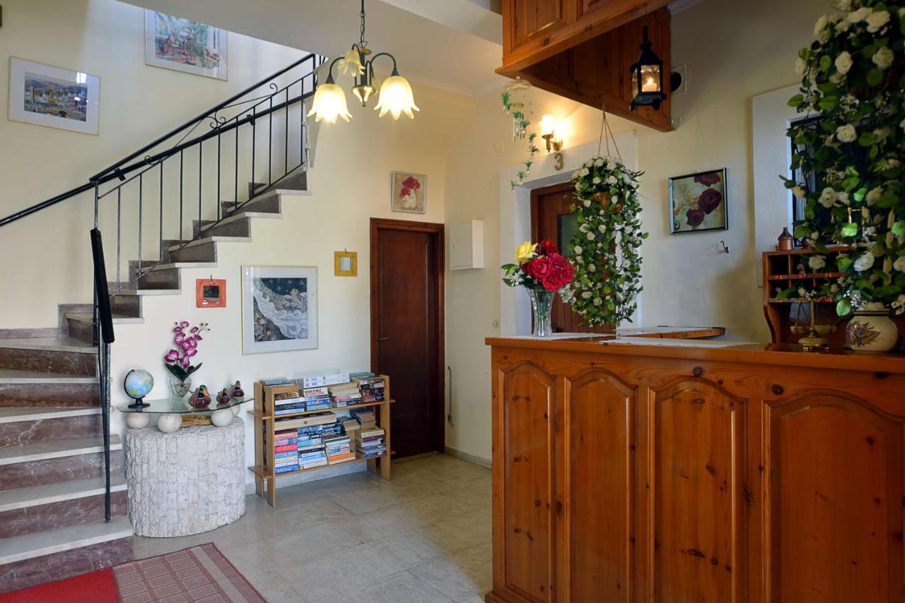 רודה Eleni Apartments מראה חיצוני תמונה