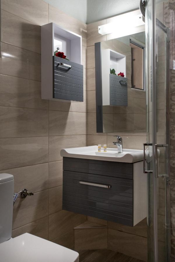 רודה Eleni Apartments מראה חיצוני תמונה